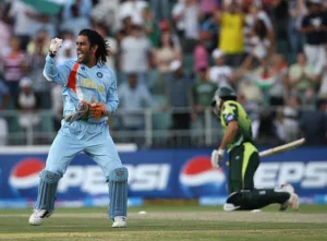 MS Dhoni Celebrates victory of team