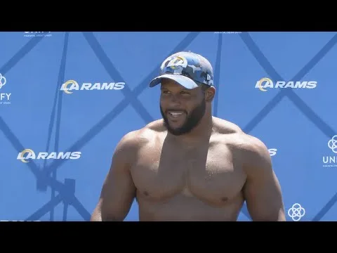 Aaron donald shirtless
