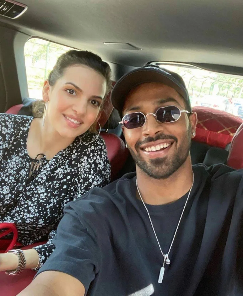 Hardik pandya With wife in car