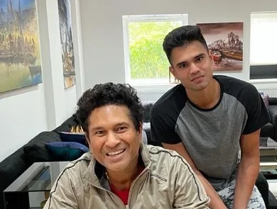 Arjun with his father Sachin Tendulkar 